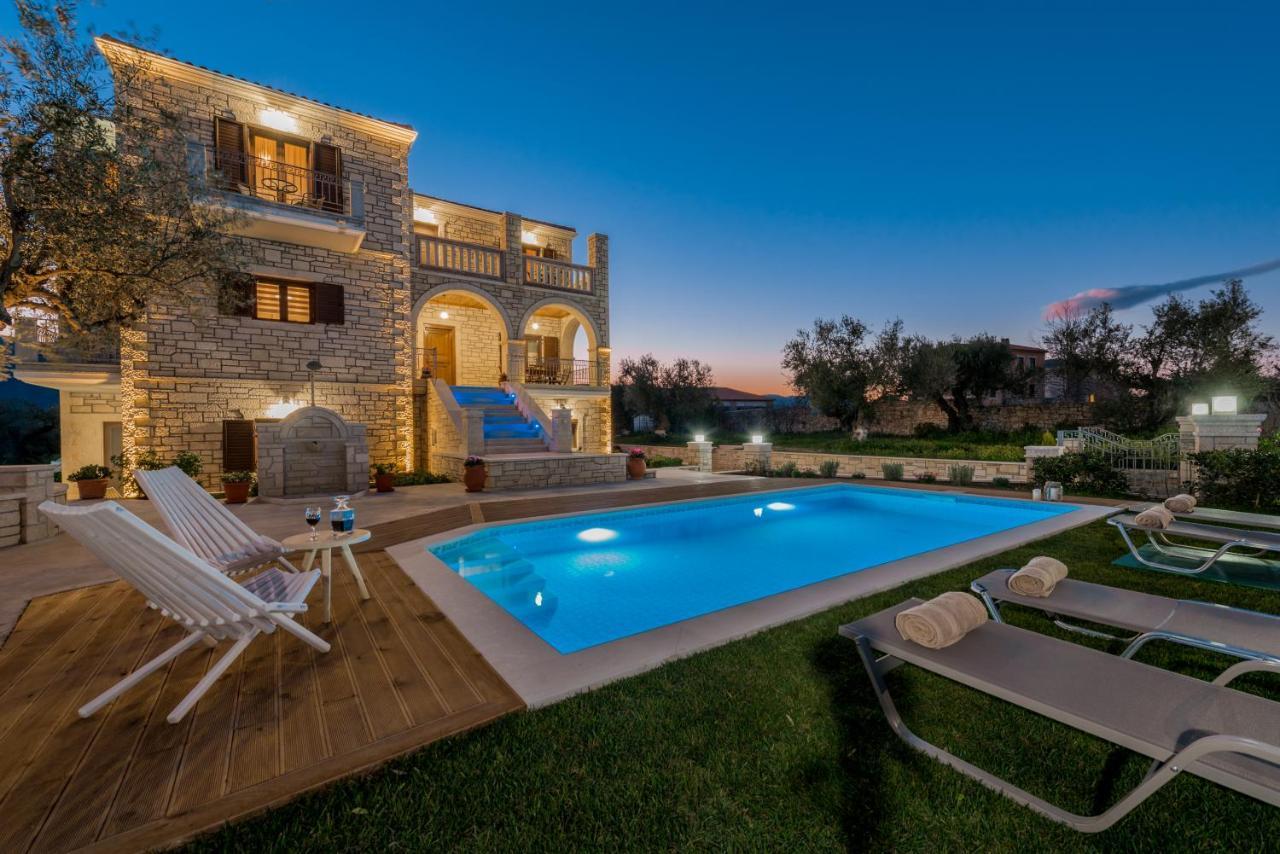 Villa Filoxenia Stone House *